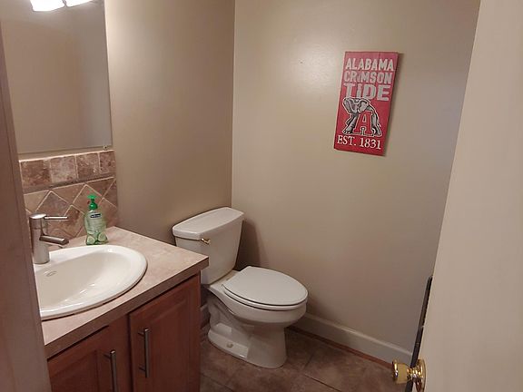 4th image of 1100 14th Ave APT B8