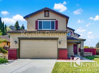 824 Cedarcrest Dr, Vacaville, CA 95687