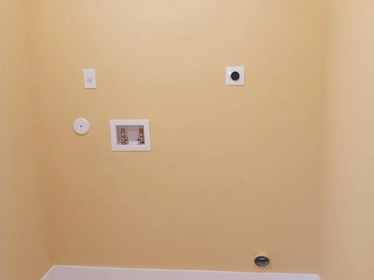 4444 NW 23rd Ave #B — Photo 2