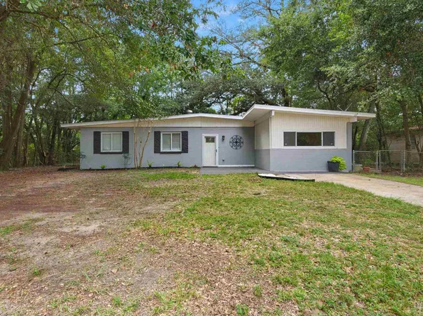 4525 Versailles Dr, Pensacola, FL 32505