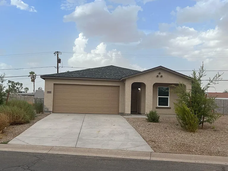 9236 W Madero Dr — Photo 6