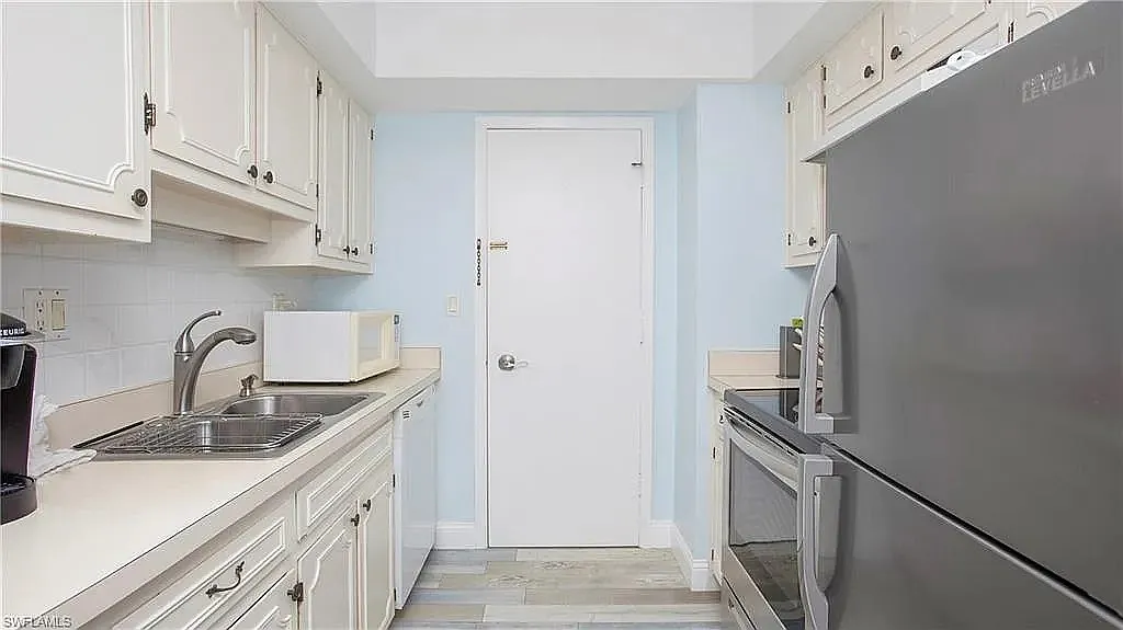 1 bed, 750 sqft, $3,000 — Photo 4