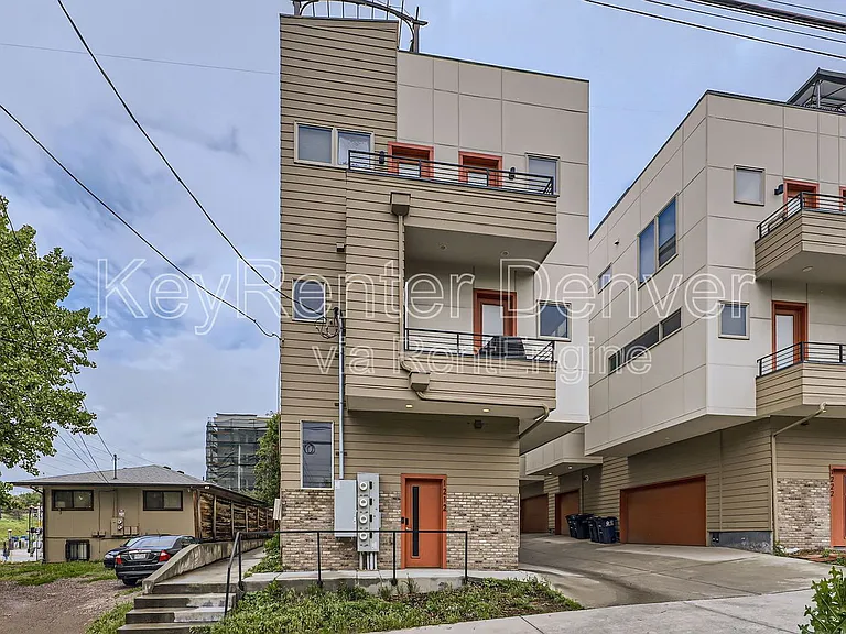 1212 N Perry St — Photo 5