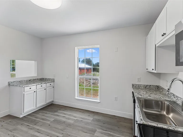 255 Foothill Rd — Photo 8