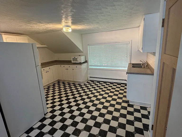 109 Park Dr #2 — Photo 6