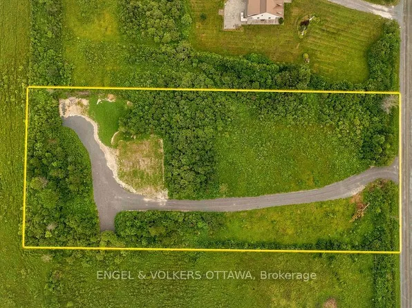 3737 Kettles Rd, Ottawa, ON K0A 2Z0
