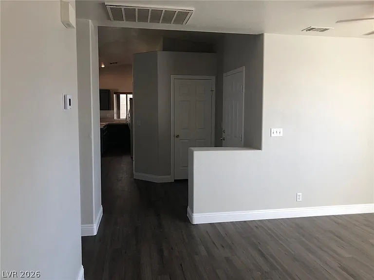 916 Clubview Dr — Photo 22