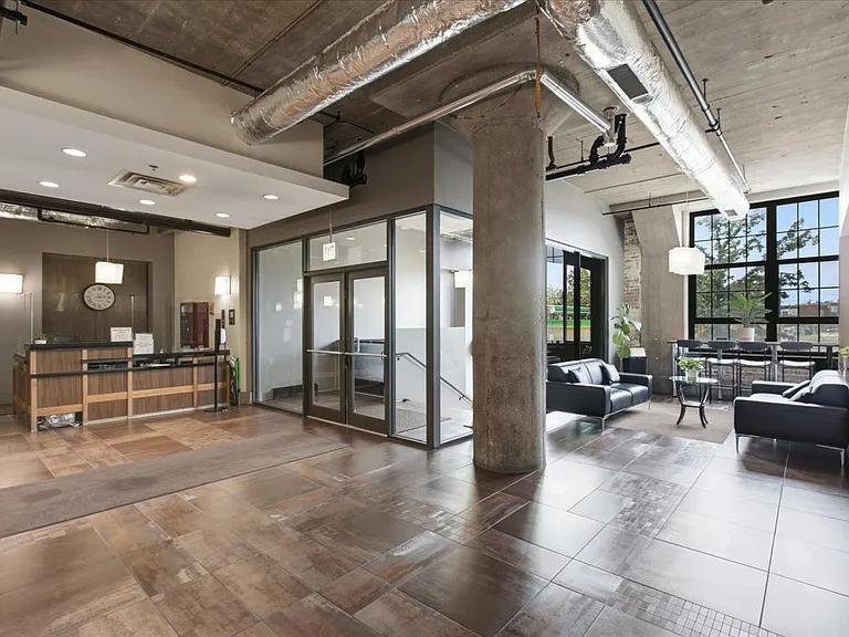 3963 W Belmont Ave #204 — Photo 3