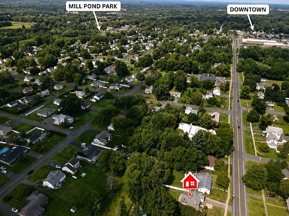 3rd image of 1591 Main Street