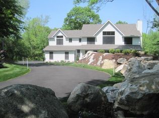 42 Forestwood Dr #A1, Stamford, CT 06904