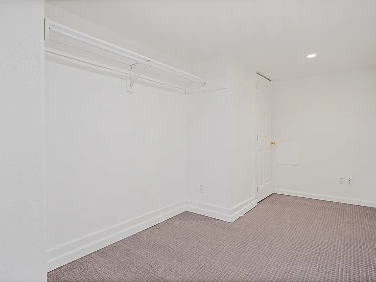 2136 Alki Ave SW #102 — Photo 15