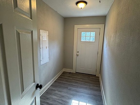 5th image of 1040 N 33rd St