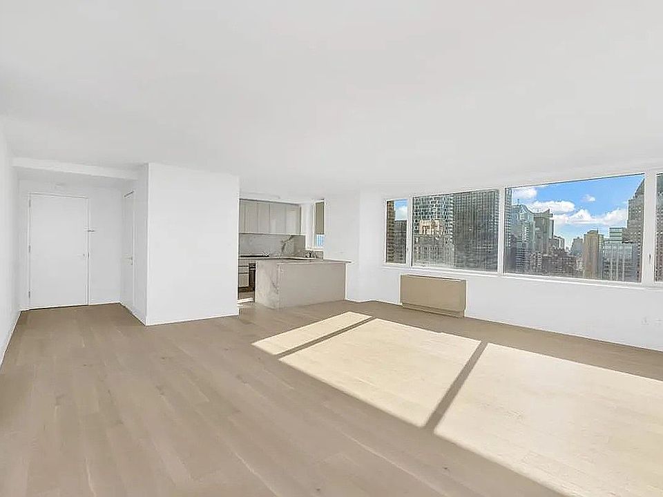1st image of 322 W 57th St APT 51U1