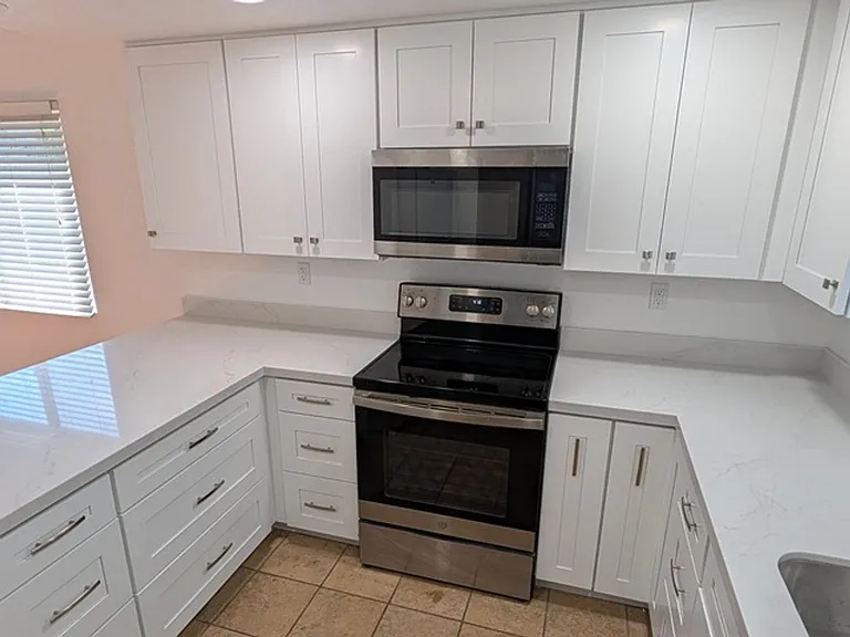 1481 Gustavo St #C — Photo 6
