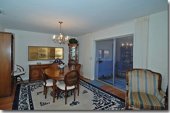 5th image of 582 Spoonbill Dr