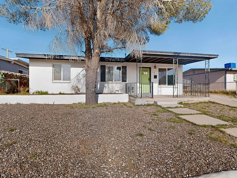 6203 Trowbridge Dr — Photo 4