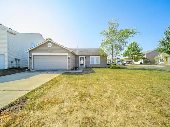 901 Brookstone Dr, Franklin, IN 46131