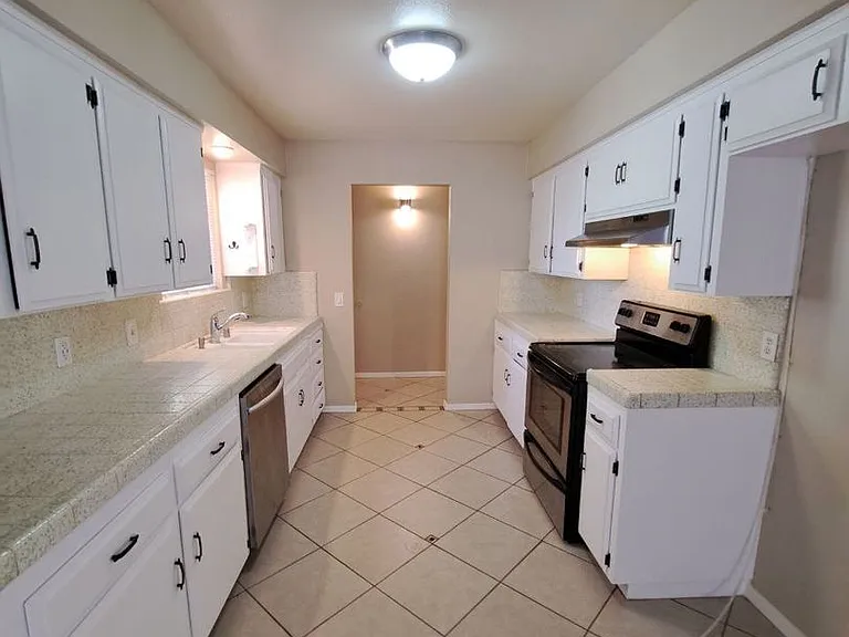 15262 W El Mar Ln — Photo 2