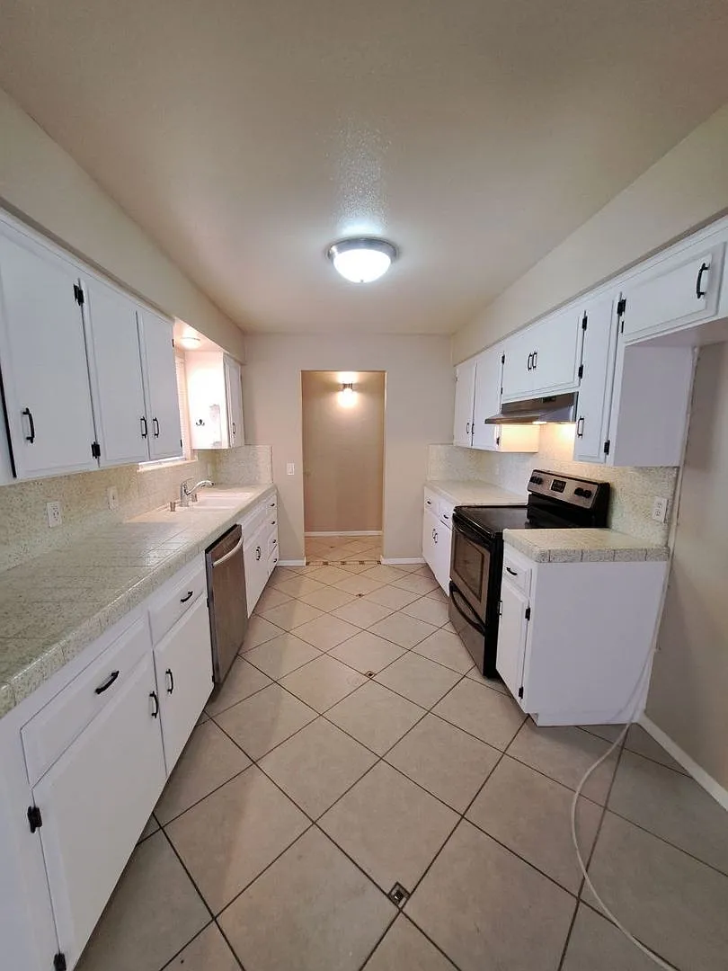 Building Photo - 15262 W El Mar Ln