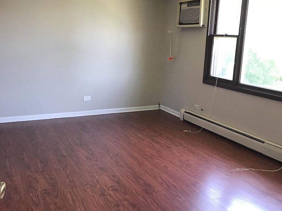 1st image of 385 Ann St APT 5