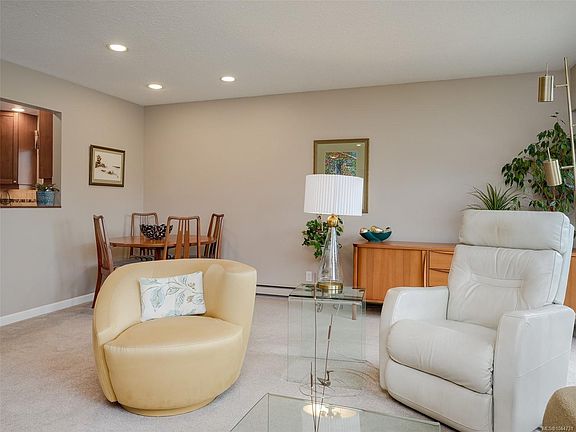 4th image of 3968 Cedar Hill Rd #7