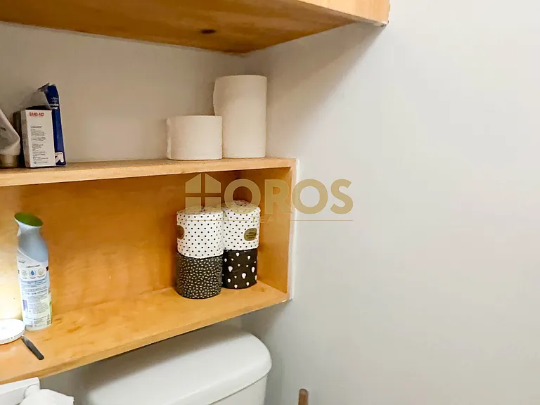 533 E 5th St #G1 — Photo 8