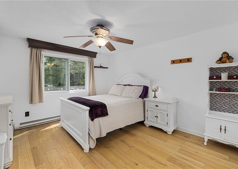 1st image of 130 Pilgrim Pkwy APT 5