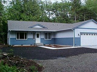 5th image of 41 E Seapenn Ln