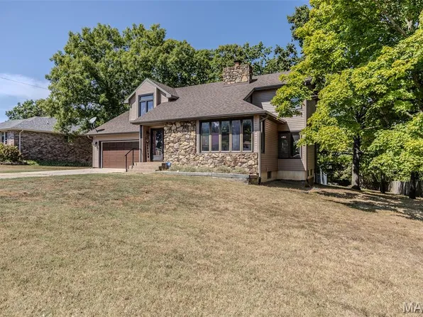 227 Crestwood Dr, Marshfield, MO 65706