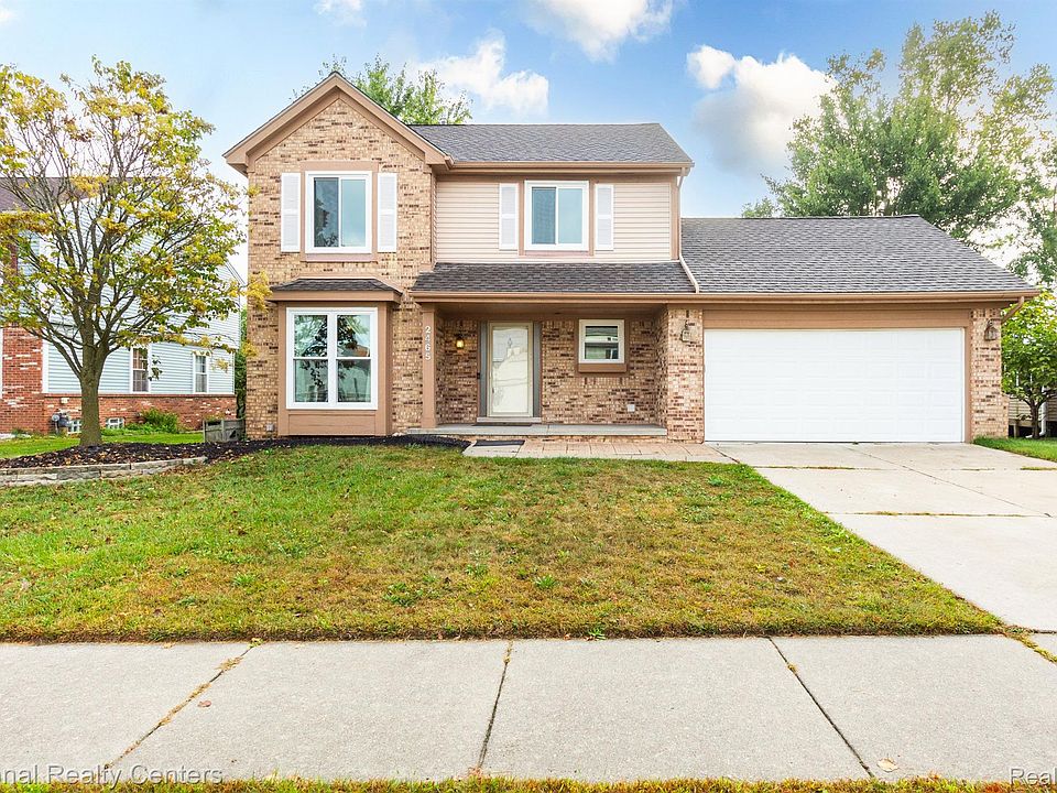 1st image of 2465 Woodmont Dr E