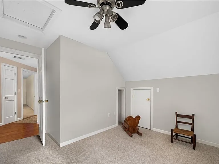 318 Sutton St — Photo 14