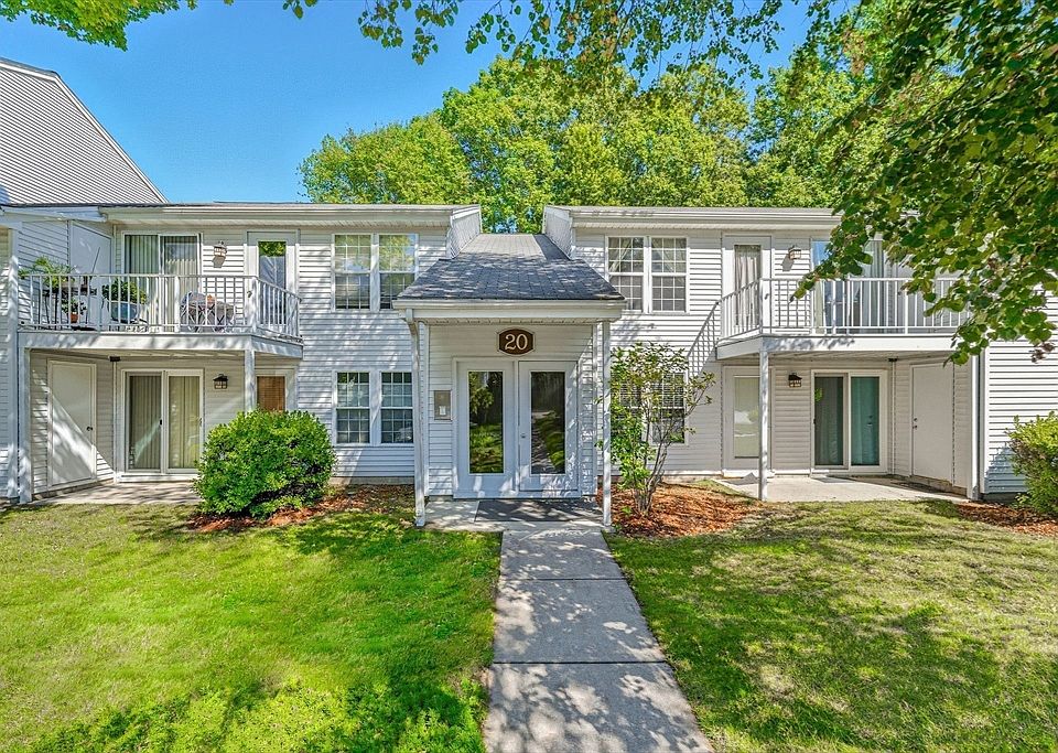 1st image of 20 Walden Dr APT 16