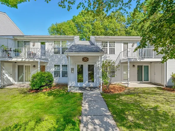 20 Walden Dr APT 16, Natick, MA 01760