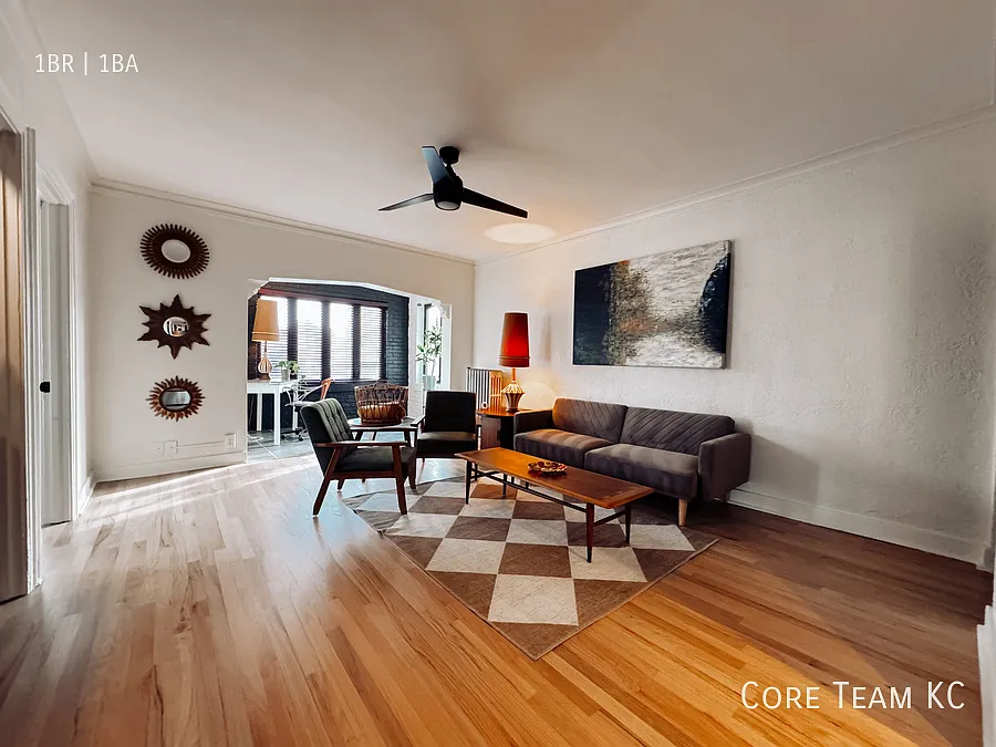 Furnished 1 Bed at Vanity Fair Available — Photo 3
