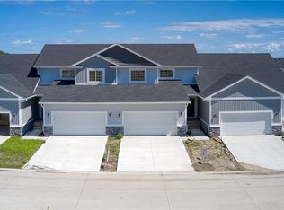 140 Braeburn Ln, Norwalk, IA 50211