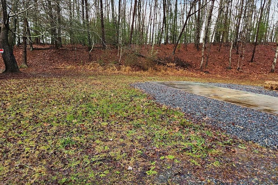 2nd image of 6205 Blue Ridge Dr