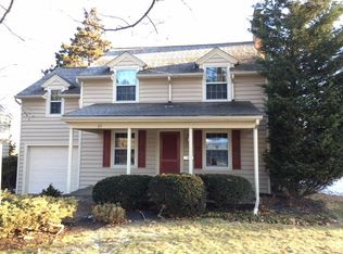 45 N Kinzer Ave, New Holland, PA