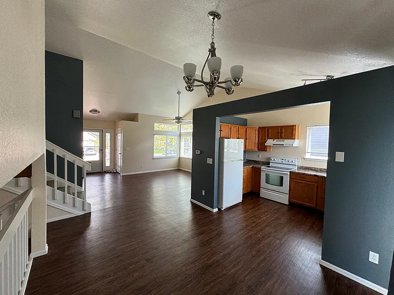 11483 Knox Ct — Photo 2