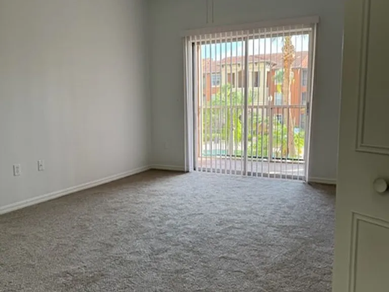 5578 Metrowest Blvd #1-211 — Photo 8