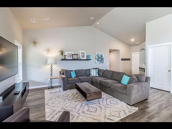 4th image of 6977 S Rollingwood Dr