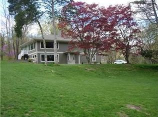 3486 Woodland Rd, Ann Arbor, MI 48104