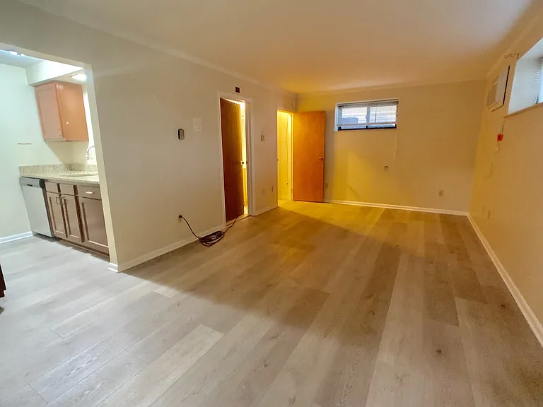 2703 Voelkel Ave — Photo 5