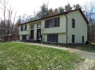 21 Old Amherst Rd #A, Belchertown, MA 01007