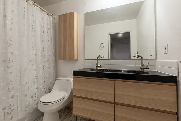 Sold by Keller Williams Realty Landmark | media 8