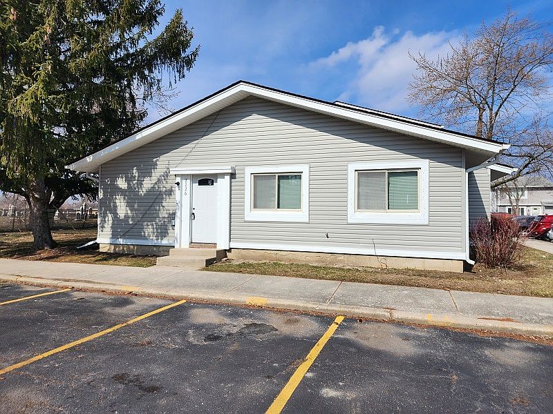 1st image of 2226 Windsor Ln