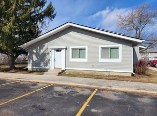 2226 Windsor Ln, Country Club Hills, IL 60478