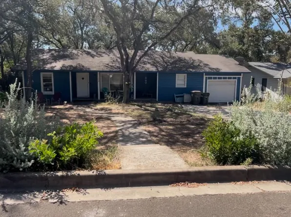 134 E Hillcrest Dr, San Marcos, TX 78666