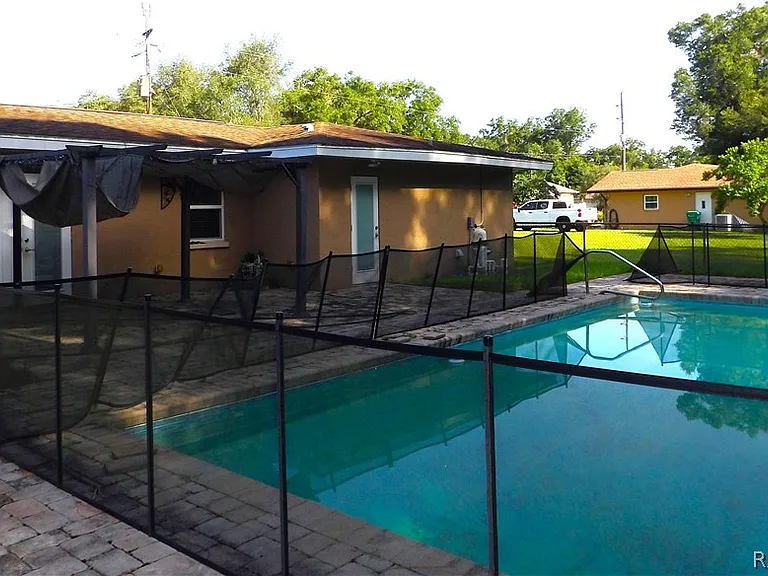 1006 Sherwood Ave — Photo 13