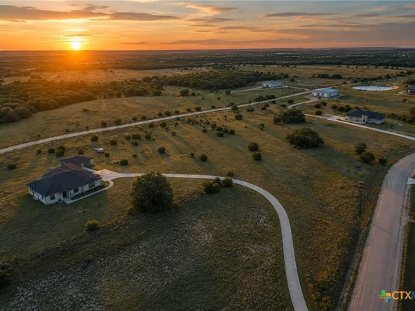 3 Cloudwood Ranch Rd, Briggs, TX 78608