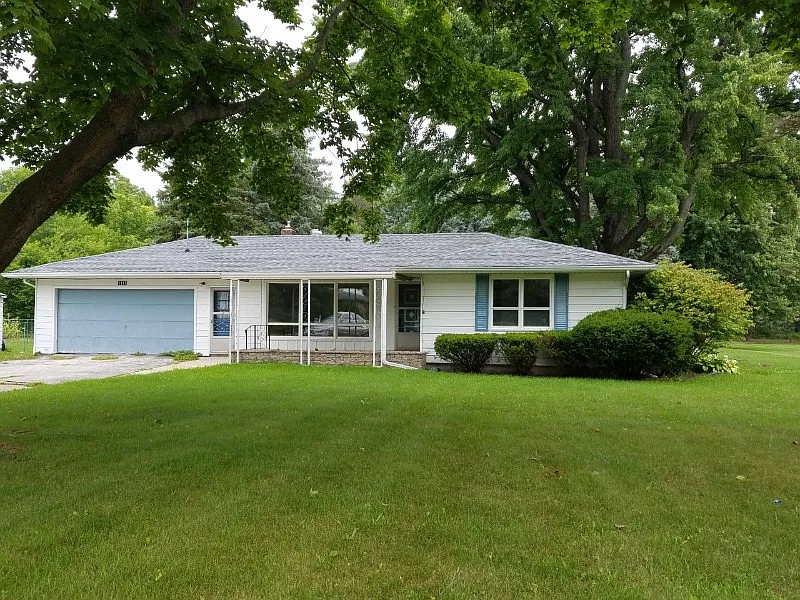 1115 Midland Rd photo 1